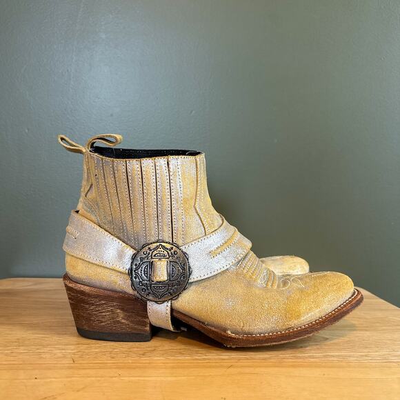 Matisse Judd Yellow Tan Suede Leather Western Ankle Boots Size 7.5 Women's - Picture 2 of 8